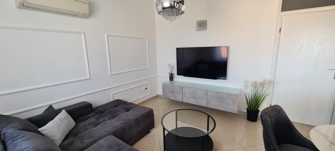 Apartman Moris Malinska Ngoại thất bức ảnh