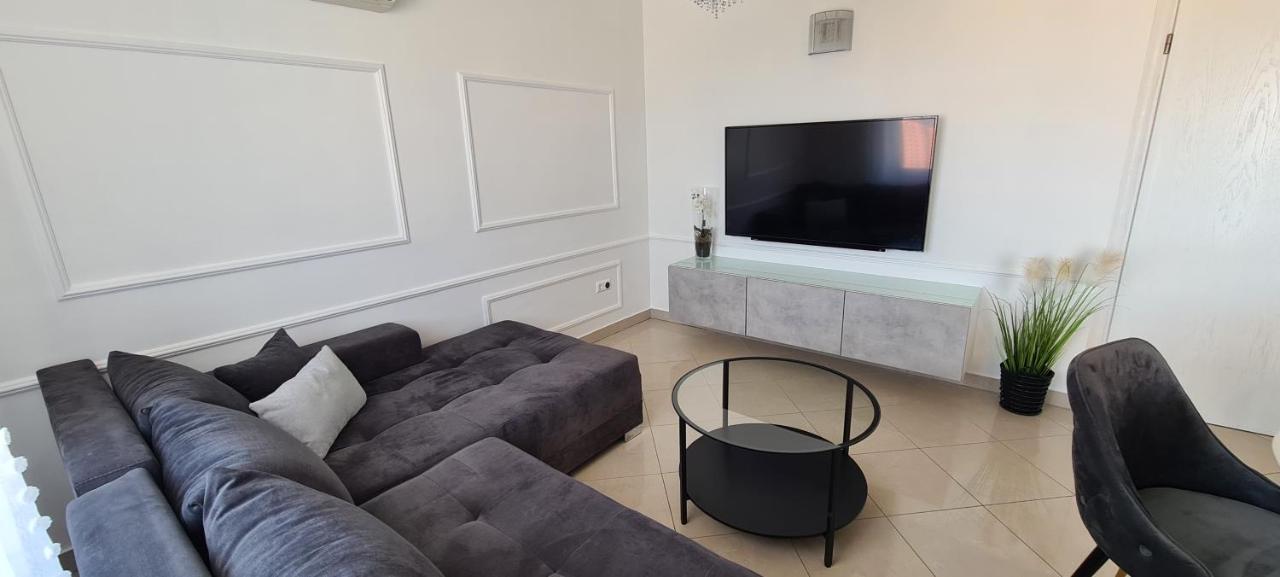 Apartman Moris Malinska Ngoại thất bức ảnh