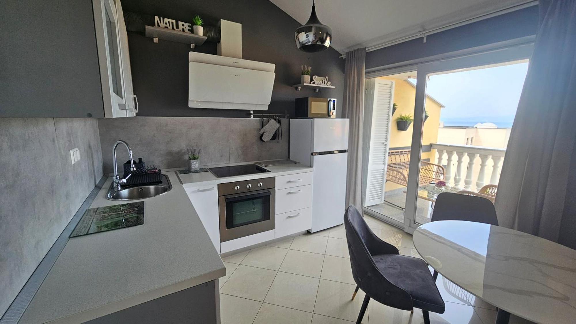 Apartman Moris Malinska Ngoại thất bức ảnh