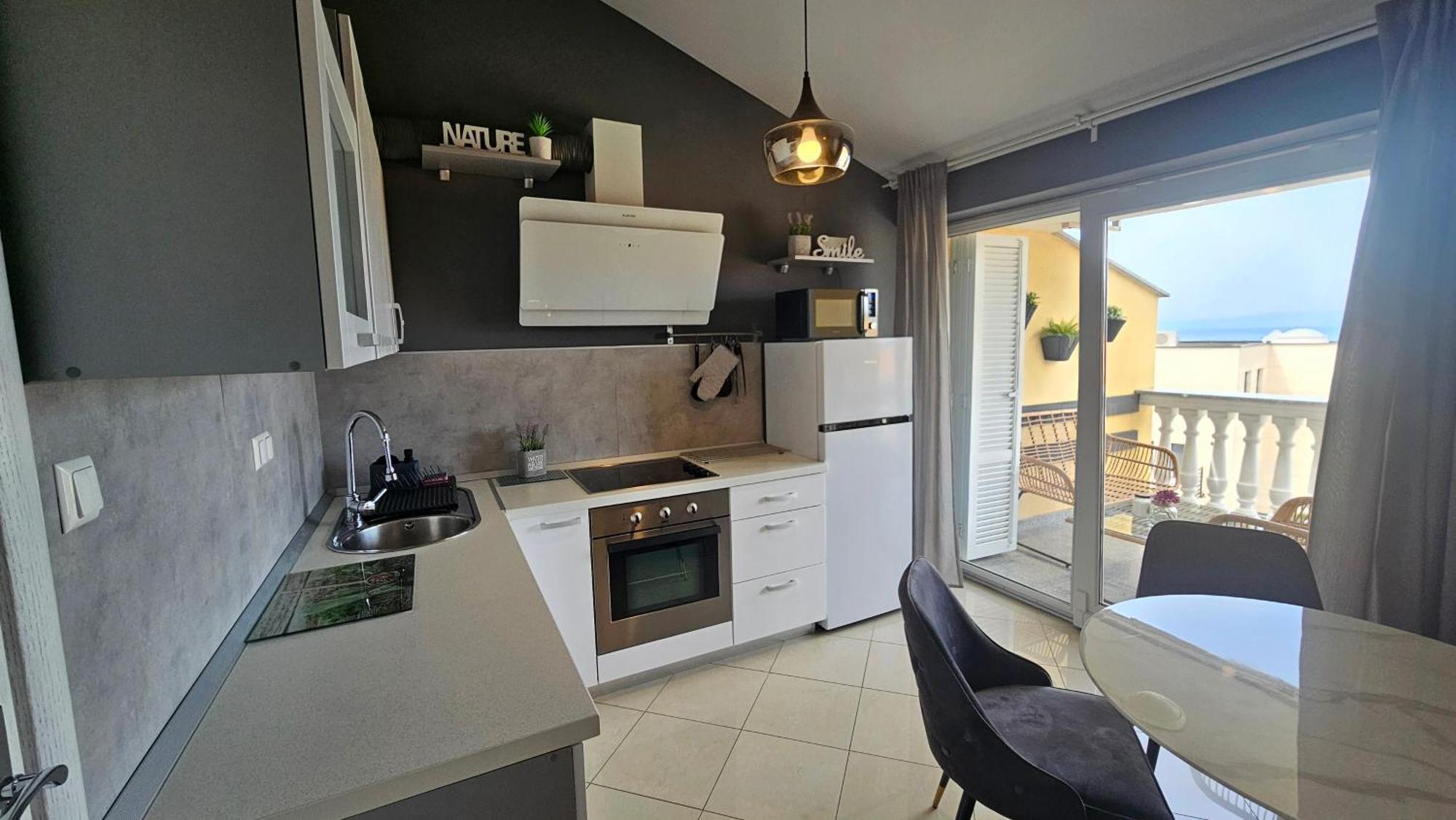 Apartman Moris Malinska Ngoại thất bức ảnh