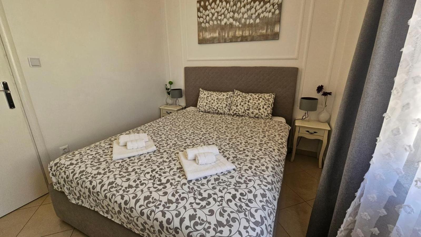 Apartman Moris Malinska Ngoại thất bức ảnh