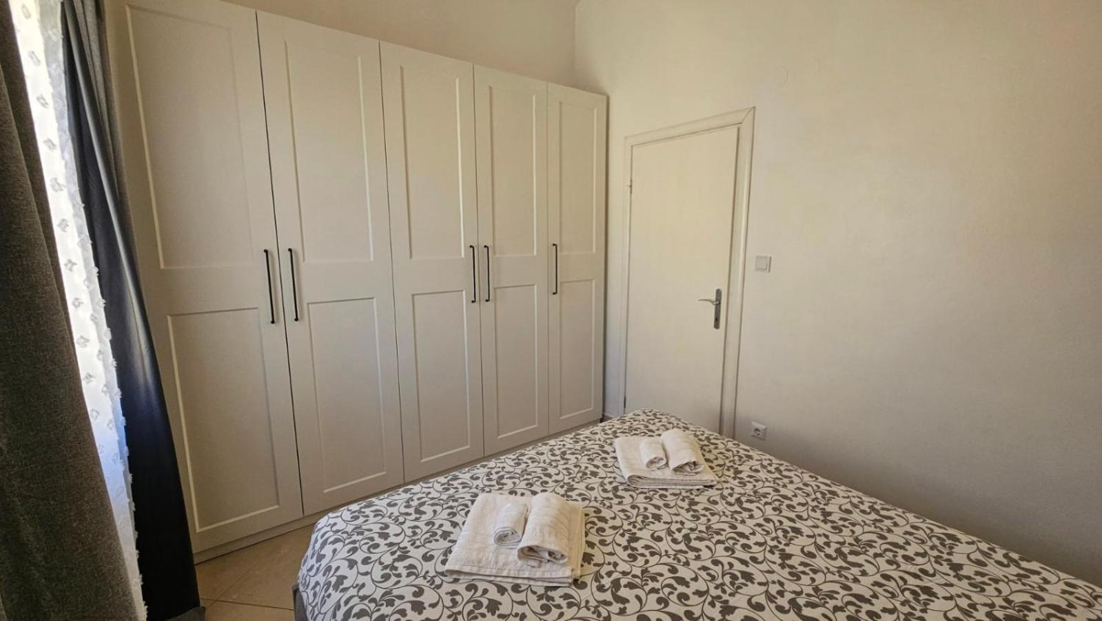 Apartman Moris Malinska Ngoại thất bức ảnh